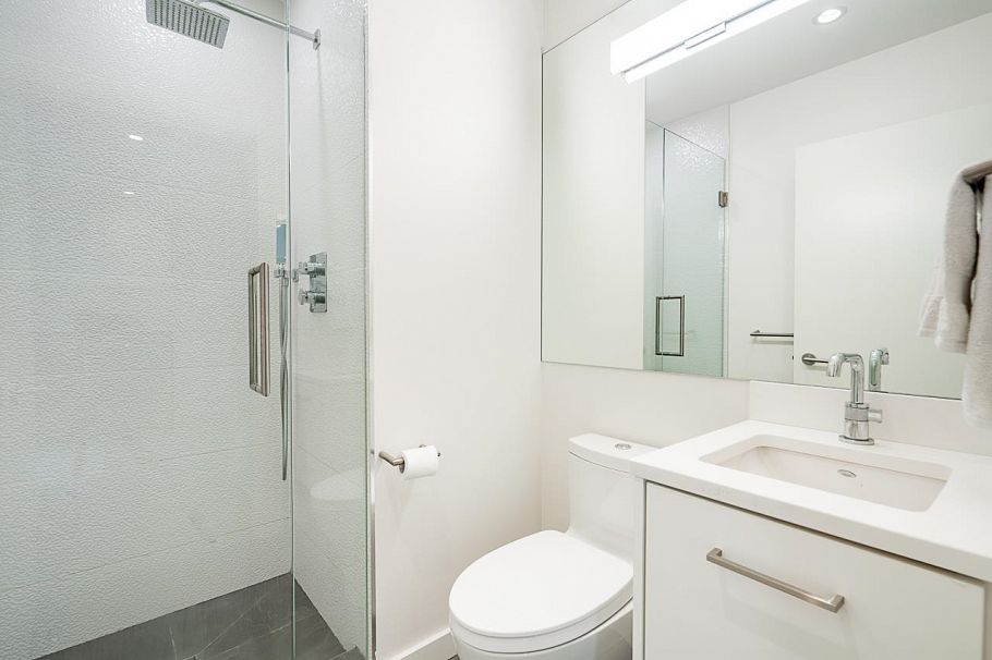 785 W 20th Avenue Vancouver, BC - 30