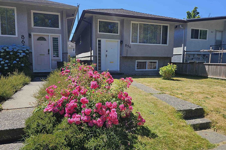 856 E 33rd Avenue Vancouver, BC - 1