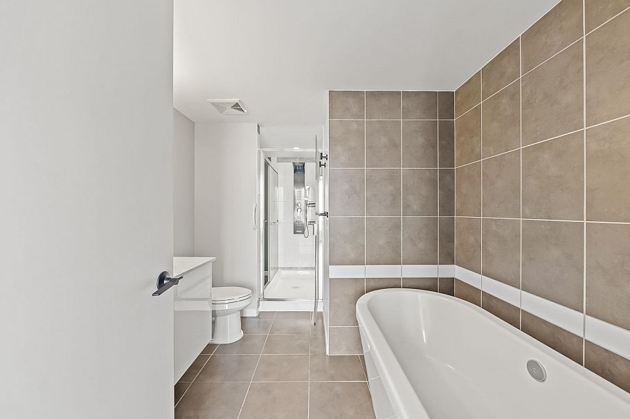 2202 689 Abbott Street Vancouver, BC - 19