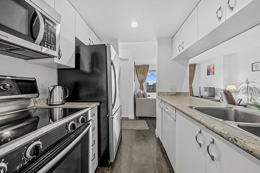 1908 1060 Alberni Street Vancouver, BC - 16