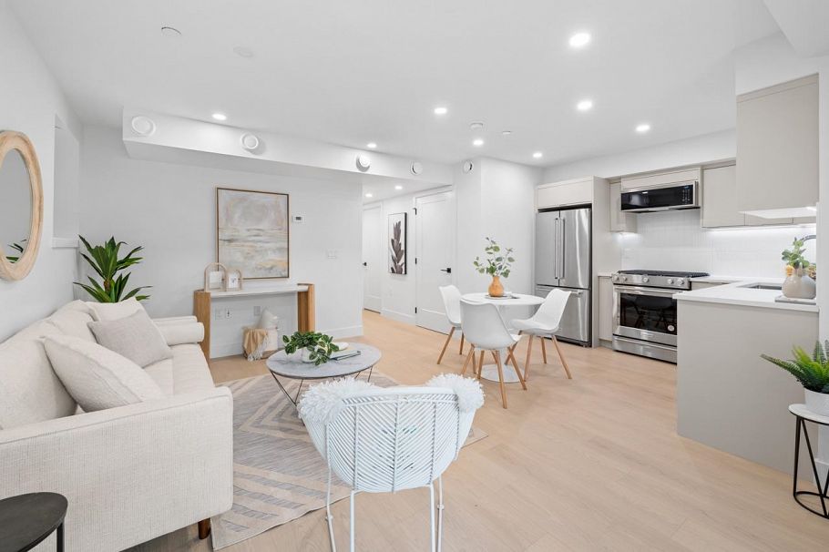 102 2135 E Pender Street Vancouver, BC - 1