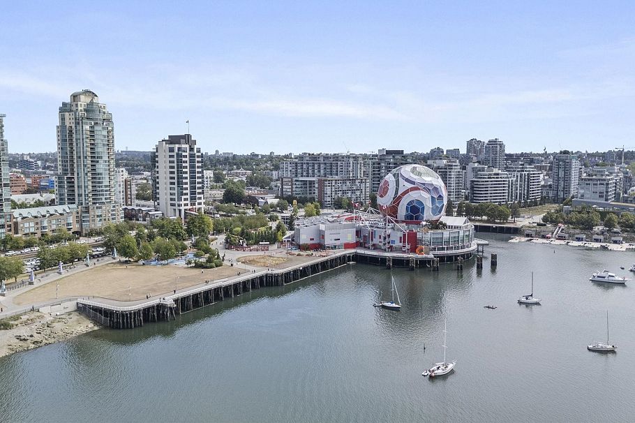 2202 689 Abbott Street Vancouver, BC - 28