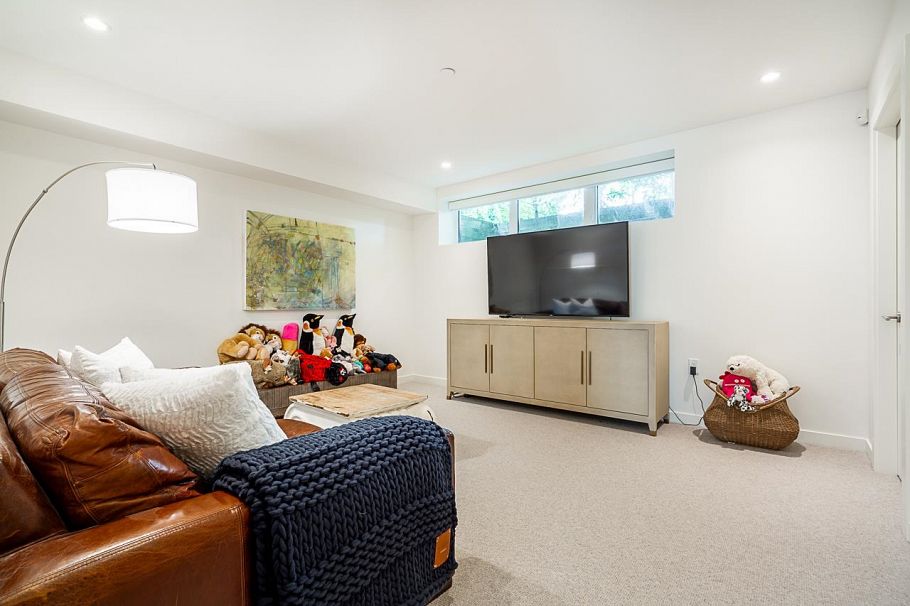 785 W 20th Avenue Vancouver, BC - 26