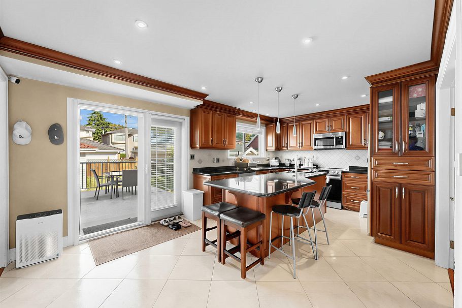 6332 Brooks Street Vancouver, BC - 6