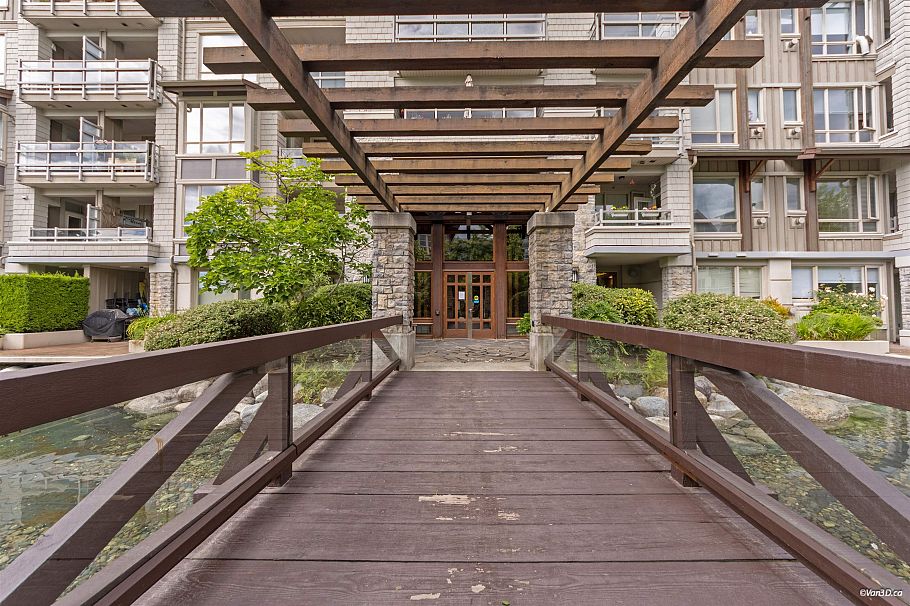 319 580 Raven Woods Drive North Vancouver, BC - 18