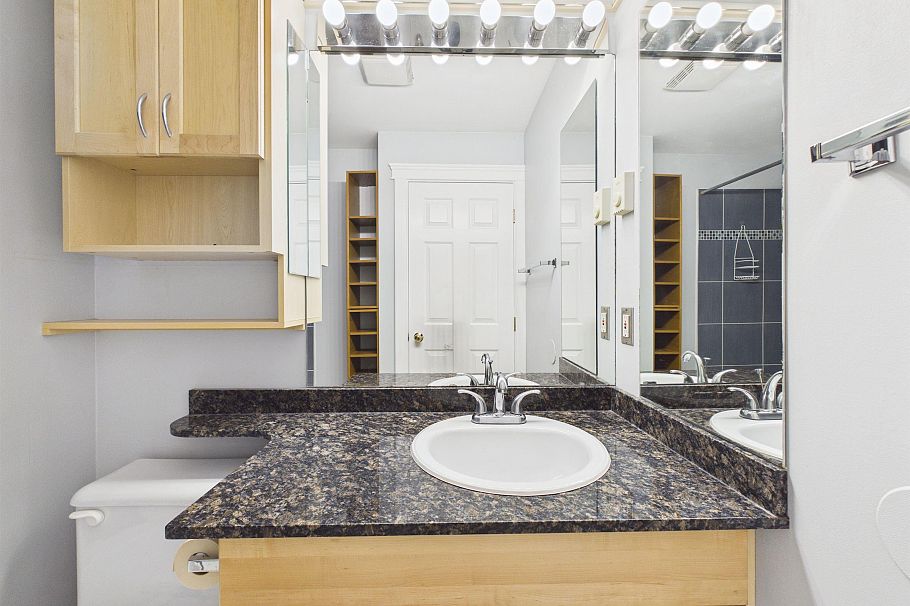 215 2238 Kingsway Street Vancouver, BC - 22