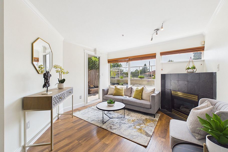 215 2238 Kingsway Street Vancouver, BC - 1