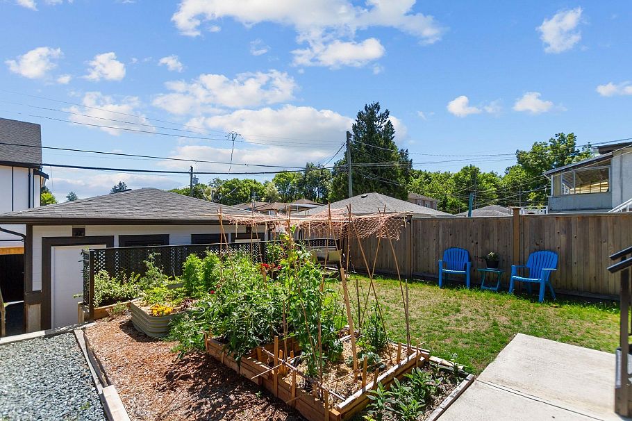 4328 Gladstone Street Vancouver, BC - 24