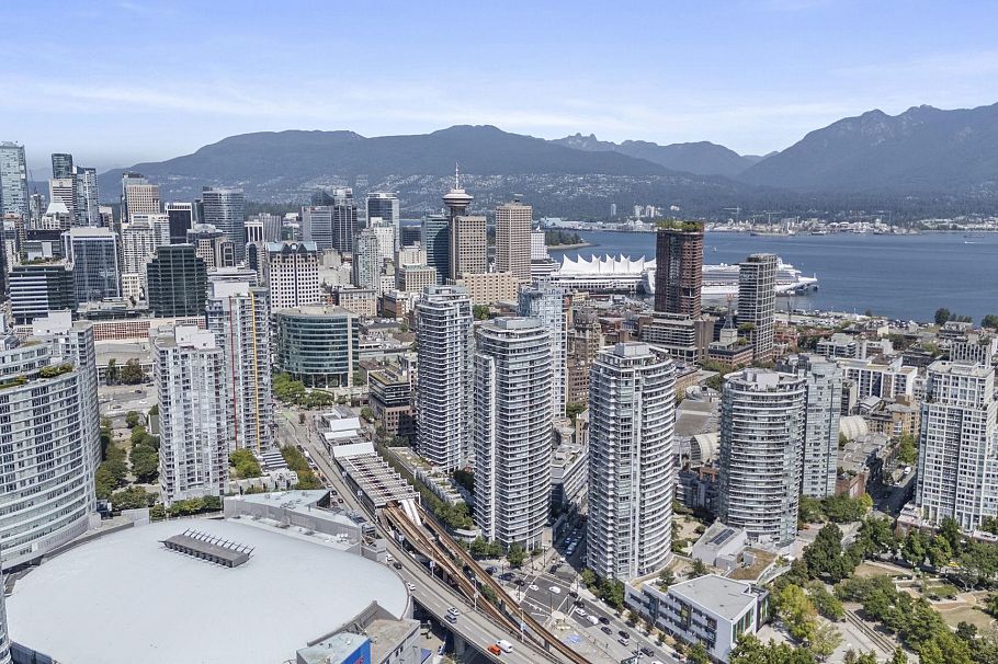 2202 689 Abbott Street Vancouver, BC - 29