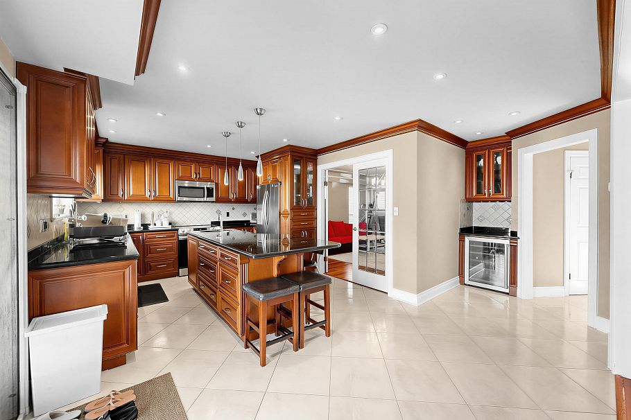 6332 Brooks Street Vancouver, BC - 8
