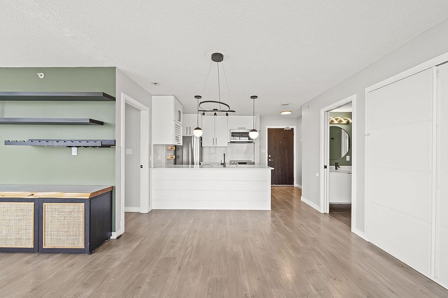 2202 689 Abbott Street Vancouver, BC - 9