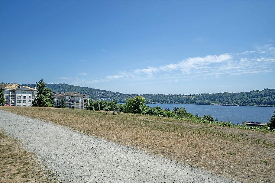 510 530 Raven Woods Drive North Vancouver, BC - 21