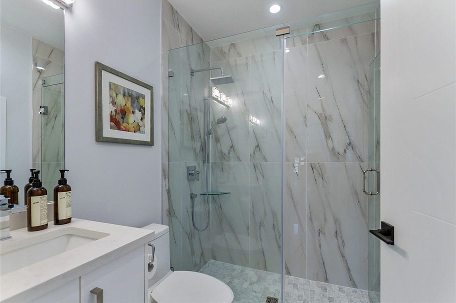 4328 Gladstone Street Vancouver, BC - 8