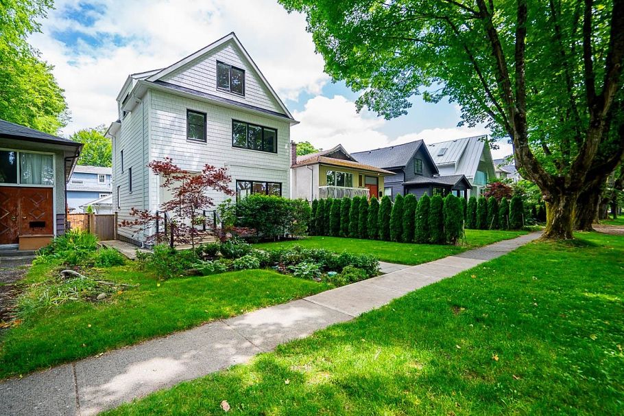 785 W 20th Avenue Vancouver, BC - 38