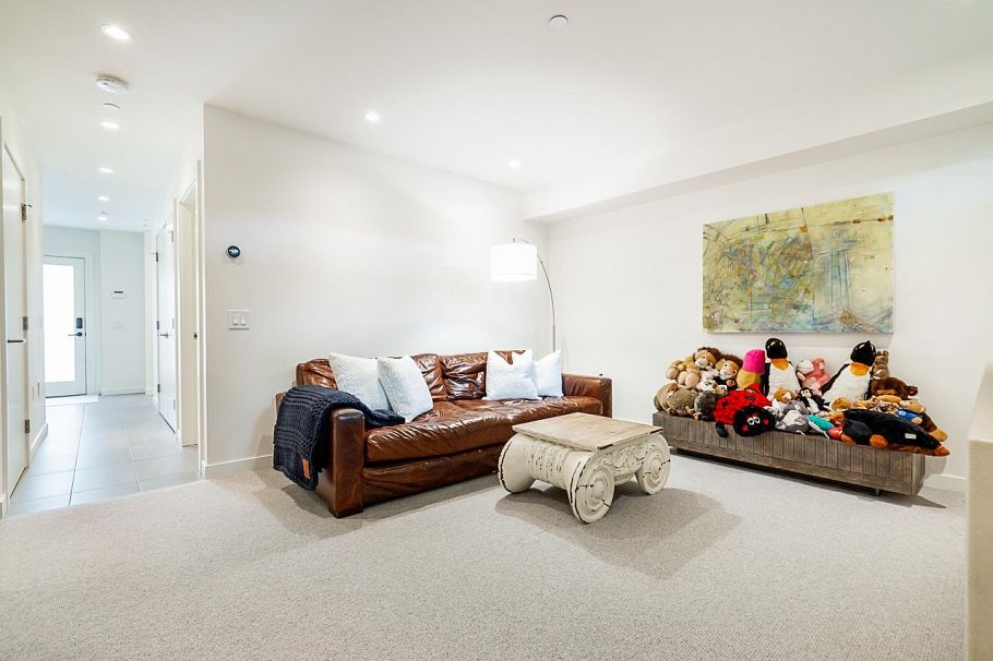 785 W 20th Avenue Vancouver, BC - 27
