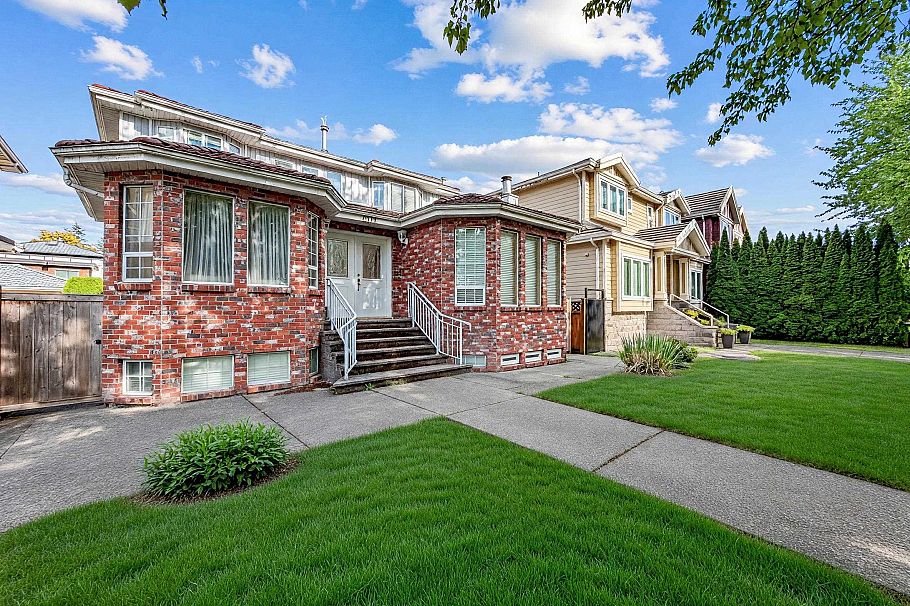 6332 Brooks Street Vancouver, BC - 1