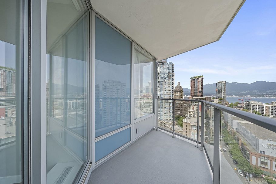 2202 689 Abbott Street Vancouver, BC - 24