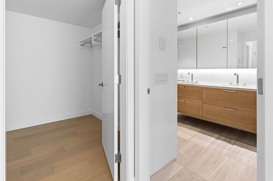 303 7128 Adera Street Vancouver, BC - 30