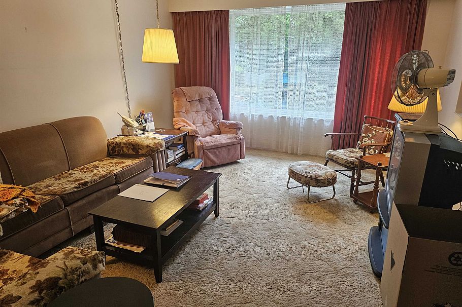 856 E 33rd Avenue Vancouver, BC - 2