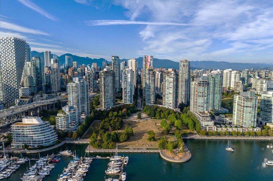 608 1495 Richards Street Vancouver, BC - 1