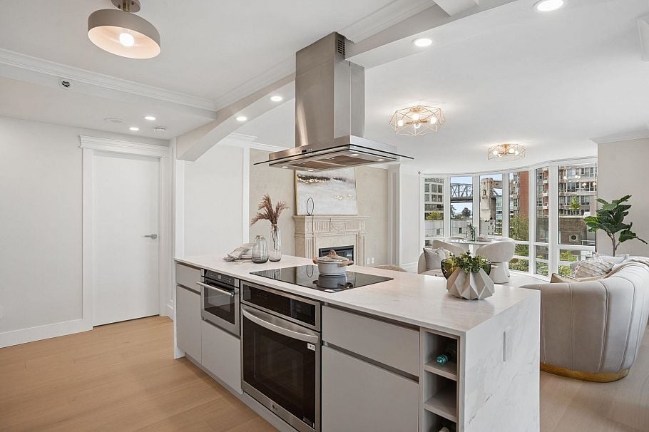 504 1501 Howe Street Vancouver, BC - 21