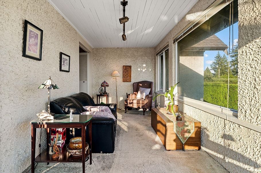 401 Somerset Street North Vancouver, BC - 8
