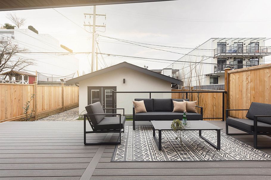 2 735 E 10th Avenue Vancouver, BC - 2