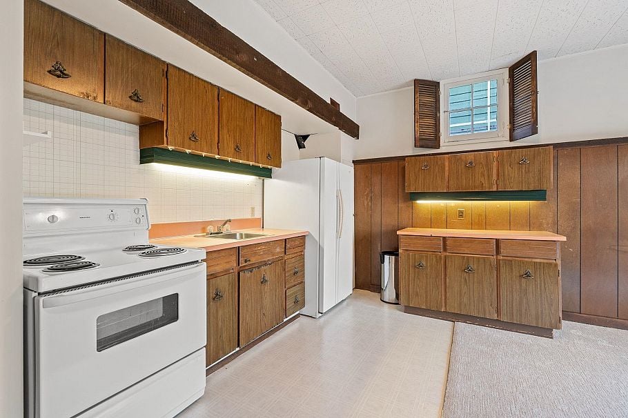 401 Somerset Street North Vancouver, BC - 22