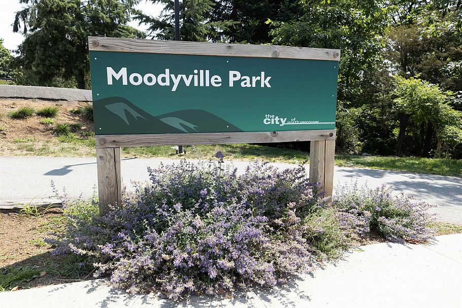 403 615 E 3rd Street North Vancouver, BC - 26