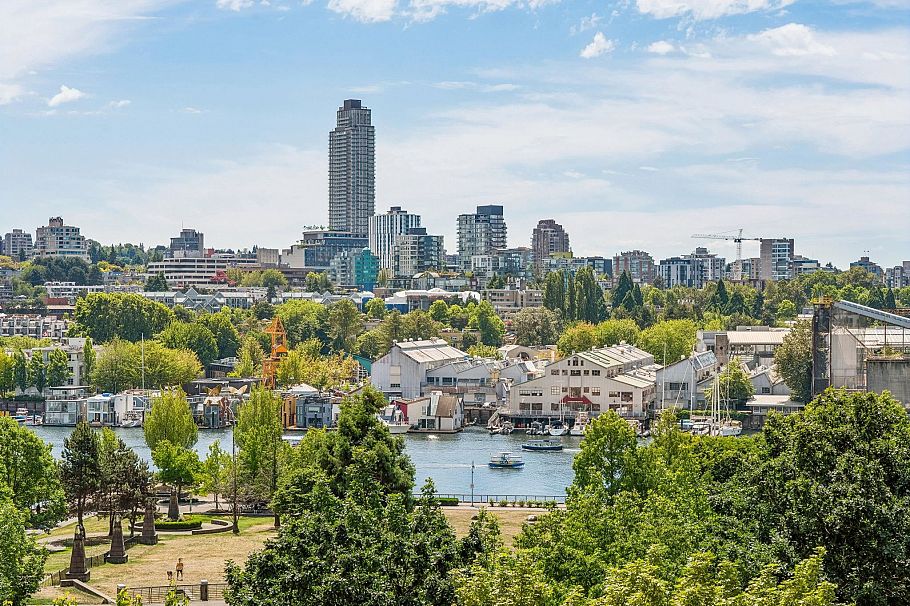 703 1495 Richards Street Vancouver, BC - 5