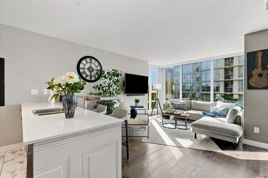 608 1495 Richards Street Vancouver, BC - 26