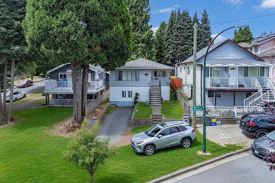 4987 Hoy Street Vancouver, BC - 8