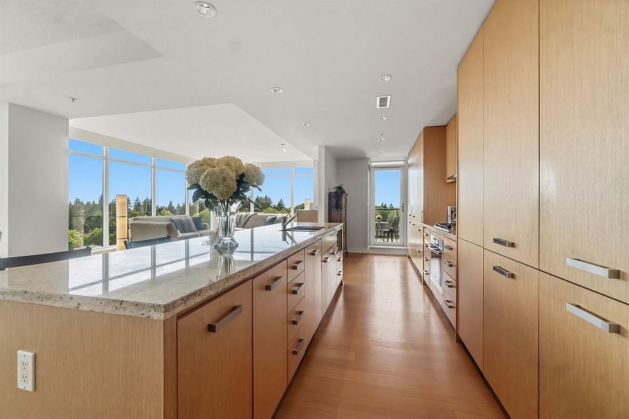 1003 5955 Balsam Street Vancouver, BC - 8