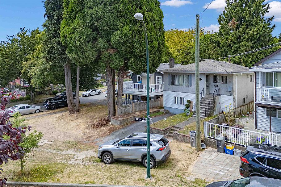 4987 Hoy Street Vancouver, BC - 37