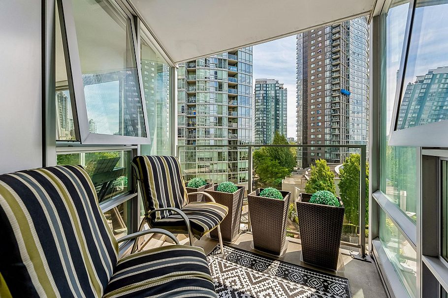 703 1495 Richards Street Vancouver, BC - 21
