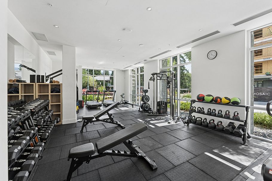 206 2325 Emery Court North Vancouver, BC - 25
