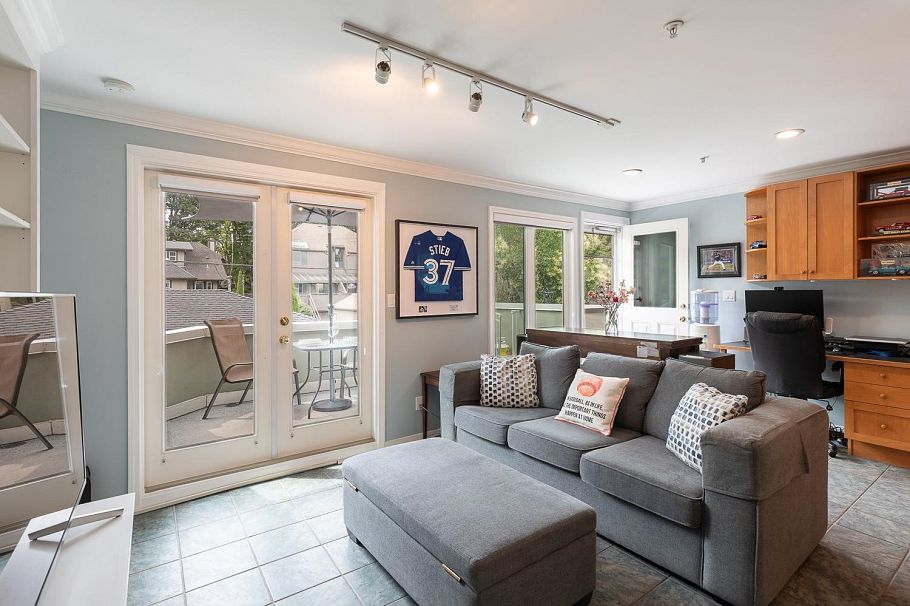 1844 W 10th Avenue Vancouver, BC - 10