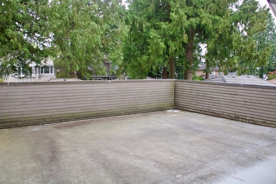 1624 W 61st Avenue Vancouver, BC - 15
