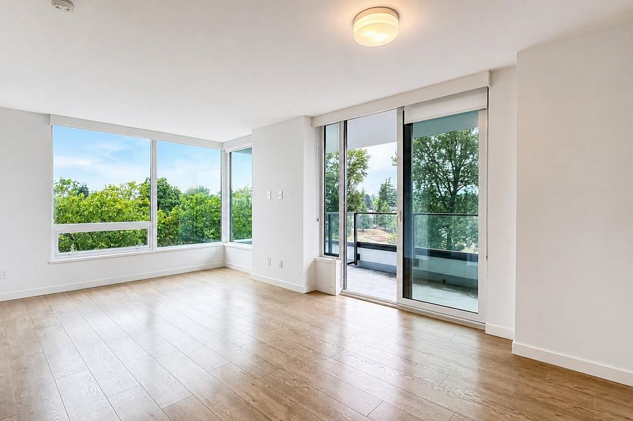 704 8238 Lord Street Vancouver, BC - 3