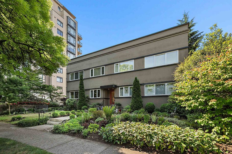 8 2296 W 39th Avenue Vancouver, BC - 39