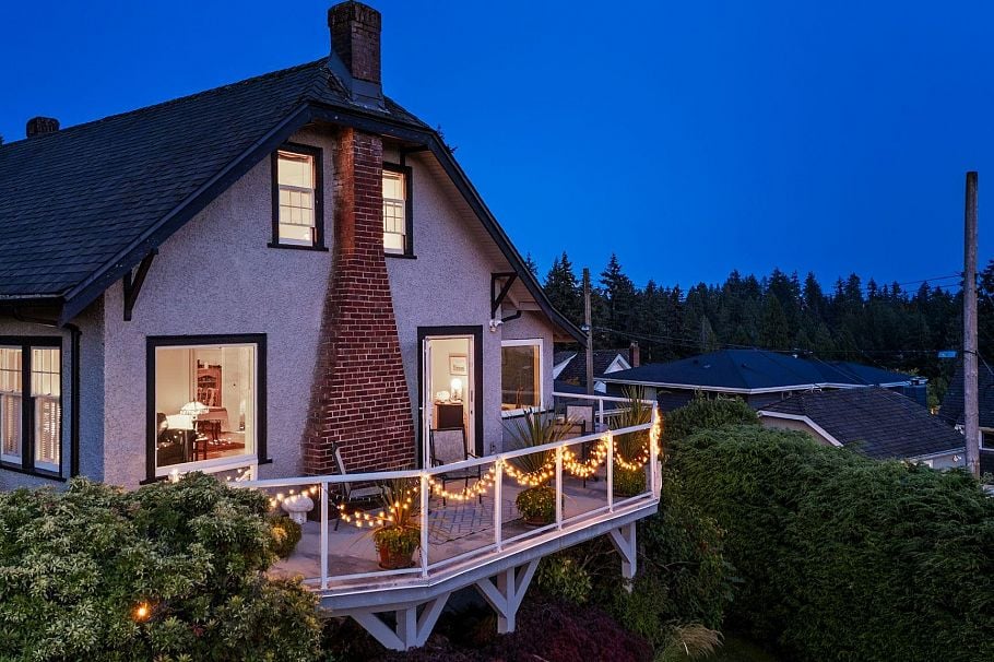 401 Somerset Street North Vancouver, BC - 32