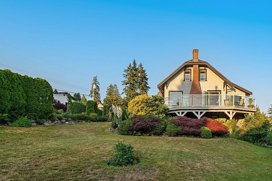 401 Somerset Street North Vancouver, BC - 29