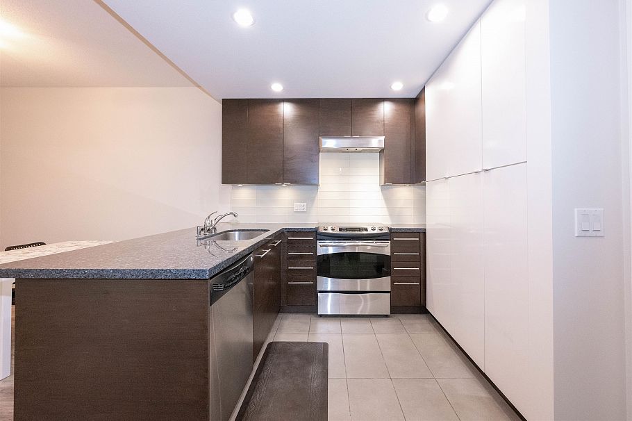 107 5928 Birney Avenue Vancouver, BC - 5