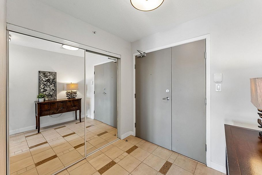 703 1495 Richards Street Vancouver, BC - 27