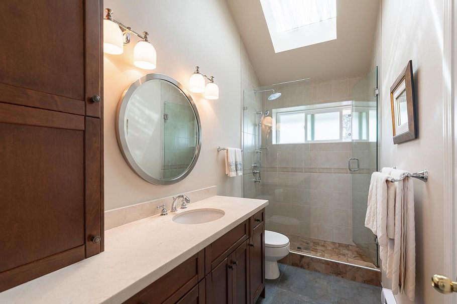 1844 W 10th Avenue Vancouver, BC - 21