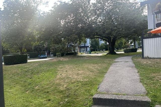 36 882 Premier Street North Vancouver, BC - 15