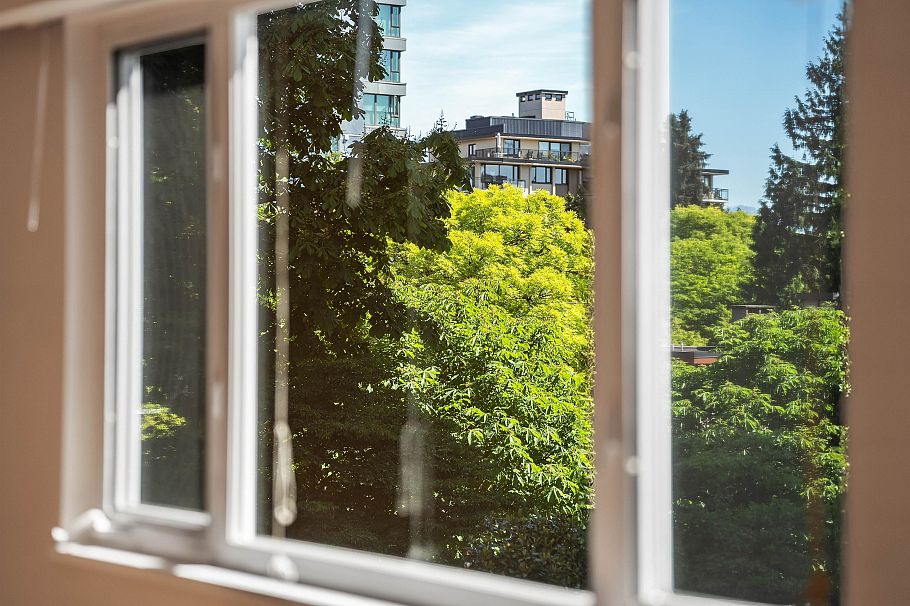 8 2296 W 39th Avenue Vancouver, BC - 9