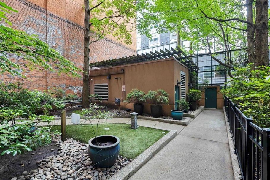 511 22 E Cordova Street Vancouver, BC - 27