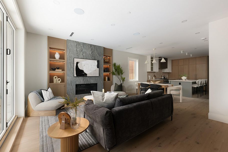 2 242 E 20th Avenue Vancouver, BC - 3