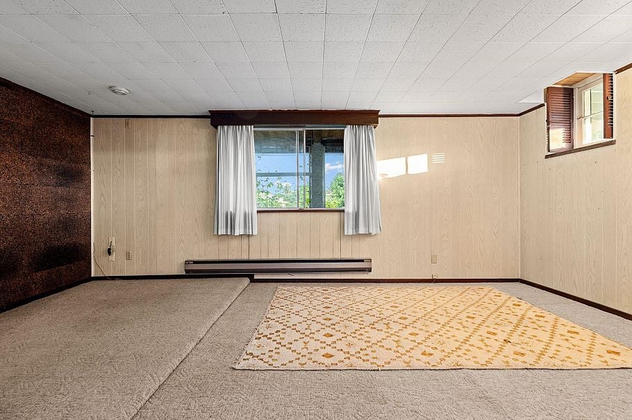 401 Somerset Street North Vancouver, BC - 24